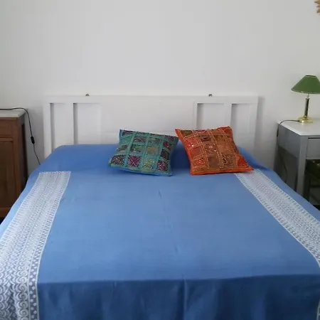 Via Dei Cascella 16 *